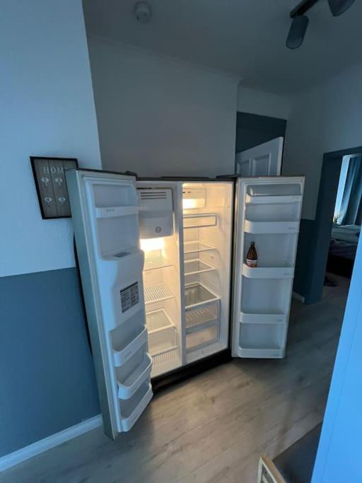 Wohnung In เบรเมอร์ฮาเฟิน ภายนอก รูปภาพ